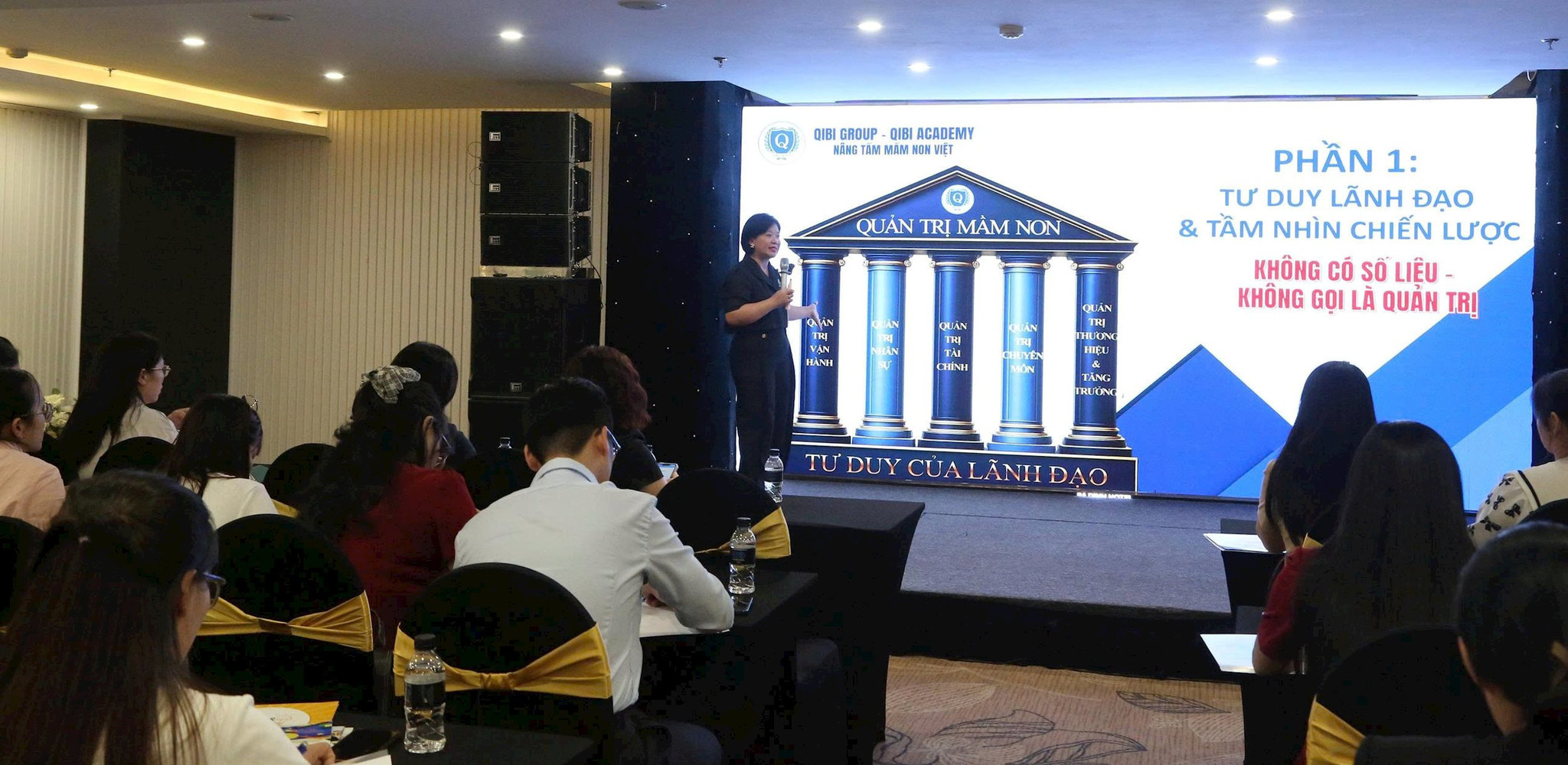 Tiến sĩ Tâm lý Giáo dục: "Giáo viên mầm non chịu nhiều áp lực từ công việc hàng ngày đến cách nhìn của xã hội"